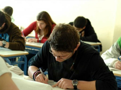 Πανελλαδικές Εξετάσεις: Τα σημερινά θέματα και οι απαντήσεις τους